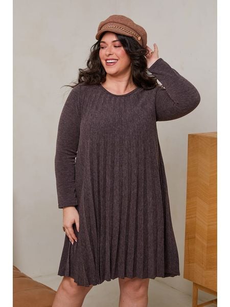 Curvy Lady Sukienka w kolorze ciemnobrązowym rozmiar: 40/42. Brązowe sukienki Curvy Lady, bez wzorów, klasyczne, bez kołnierzyka, bez ramiączek, midi. Za 113.90 zł.