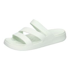 Klapki Crocs Getaway Strappy W Damskie. Niebieskie klapki Crocs, bez wzorów, bez obcasa, bez zapięcia. Za 174.75 zł.