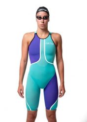 Kombinezon Z Odkrytymi Plecami Akron Venom Hero – Aqua / Fioletowy - Rozmiar 26. Fioletowe kombinezony AKRON, bez wzorów, z materiału, bez kołnierzyka, bez ramiączek. Za 1,334.13 zł.