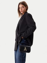 Patrizia Pepe Torebka 8B0231 L061 Czarny. Czarne listonoszki Patrizia Pepe, bez wzorów, ze skóry, bez dodatków. Za 1,249.00 zł.