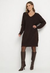 Brązowa Dzianinowa Sukienka z Domieszką Wełny o Pudełkowym Kroju Esmerea. Brązowe sukienki Born2be, na co dzień, plus size, bez wzorów, z dzianiny, klasyczne, bez kołnierzyka, plus size, bez ramiączek, mini. Za 139.99 zł.