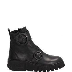 BOTKI DAMSKIE 13750 BLACK. Czarne botki Venezia, bez wzorów, ze skóry, bez obcasa, bez zapięcia. Za 249.00 zł.