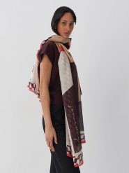 Someday Chusta ze wzorem z dodatkiem jedwabiu - 190 x 100 cm rozmiar: onesize. Chusty someday., bez wzorów, z bawełny. Za 187.52 zł.