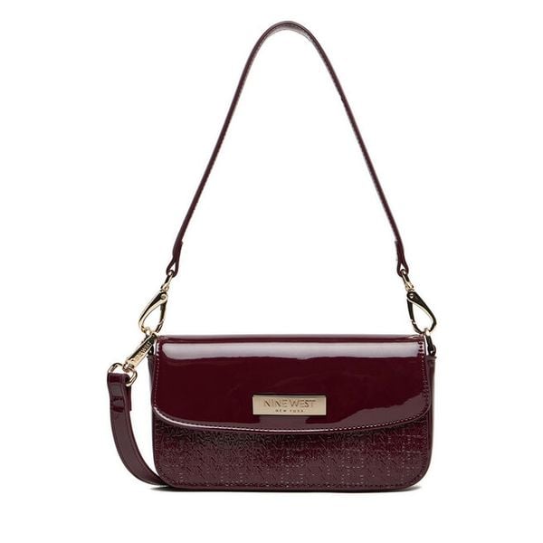 Torebka Nine West. Czerwone torebki klasyczne Nine West, bez wzorów, klasyczne, bez dodatków. Za 169.99 zł.