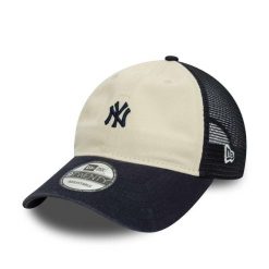 Czapka trucker damska New York Yankees. Niebieskie czapki z daszkiem New Era, bez wzorów, casualowe. Za 126.00 zł.
