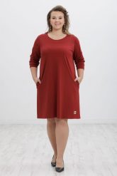 Trapezowa sukienka Emma w kolorze palonej cegły XXL. Sukienki Moda Size Plus Iwanek, na imprezę, s, bez wzorów, z materiału, eleganckie, bez kołnierzyka, bez ramiączek, midi, trapezowe. Za 189.90 zł.