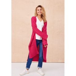 Kardigan Damski Simina BS Malinowy. Różowe swetry blue shadow, na jesień, m, bez wzorów, z tkaniny, boho, bez ramiączek. Za 269.90 zł.