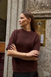 Sweter z krótkimi rękawami burgundowy. Czerwone swetry MOODO, s, bez wzorów, z elastanu, bez ramiączek. Za 129.99 zł.