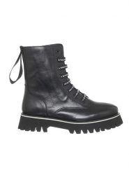 Patrizia Pepe Botki w kolorze czarnym rozmiar: 40. Czarne botki Patrizia Pepe, bez wzorów, bez obcasa, bez zapięcia. Za 457.95 zł.