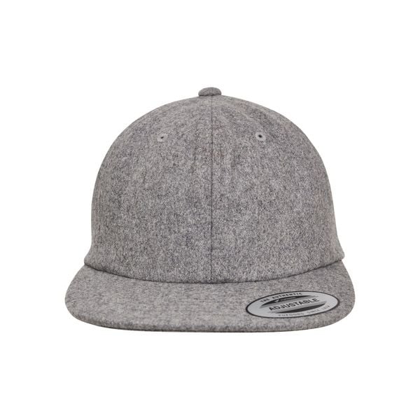 Czapka Flexfit melton. Szare czapki z daszkiem FLEXFIT, bez wzorów, z nylonu, sportowe. Za 131.00 zł.