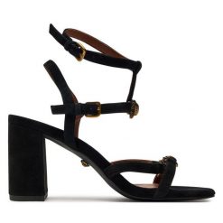 Sandały Kurt Geiger. Czarne sandały Kurt Geiger, bez wzorów, bez obcasa, na słupku, bez zapięcia. Za 819.99 zł.