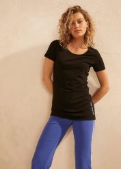 Długa koszulka z elastycznej mieszanki bawełny (2 szt.). Niebieskie t-shirty sportowe bonprix, bez wzorów, z bawełny, bez ramiączek. Za 79.99 zł.