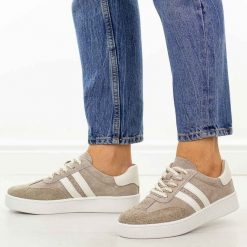 Beżowe skórzane półbuty damskie Filippo Dp7512/26. Brązowe półbuty wsuwane Filippo, na jesień, bez wzorów, z jeansu, biznesowe, bez obcasa, na płaskiej podeszwie. Za 239.00 zł.