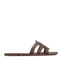 Klapki Nine West. Brązowe klapki Nine West, bez wzorów, bez obcasa, bez zapięcia. Za 89.99 zł.