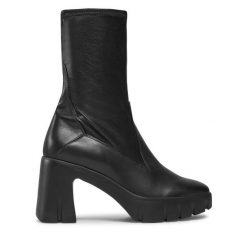 Sztyblety HÖGL. Czarne botki Högl, bez wzorów, bez obcasa, na słupku, bez zapięcia. Za 459.99 zł.