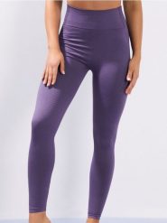 Legginsy sportowe z ozdobnymi przeszyciami - fioletowy. Fioletowe legginsy Sinsay, bez wzorów, sportowe. Za 39.99 zł.