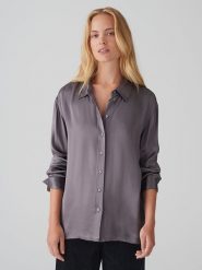 OPUS Bluzka w kolorze antracytowym rozmiar: 44. Czarne bluzki Opus, bez wzorów, z wiskozy, bez kołnierzyka, bez ramiączek. Za 139.20 zł.