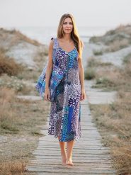 Isla Bonita by SIGRIS Sukienka w kolorze niebiesko-fioletowym rozmiar: XL. Niebieskie sukienki Isla Bonita by SIGRIS, na co dzień, xl, bez wzorów, z bawełny, bez kołnierzyka, bez ramiączek, maxi, proste. Za 119.12 zł.