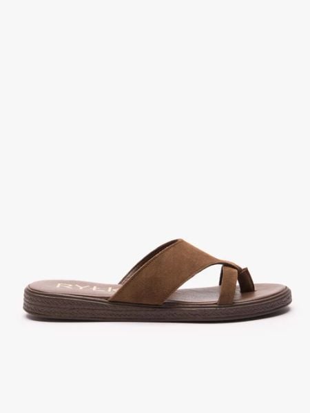 Brązowe japonki ze skóry welurowej. Brązowe japonki Ryłko, bez wzorów, ze skóry, eleganckie. Za 329.99 zł.