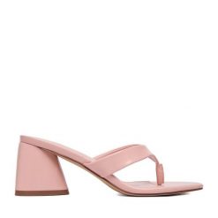 Japonki JENNY. Czerwone japonki Jenny, bez wzorów. Za 119.99 zł.