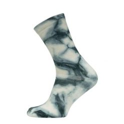 Skarpety Trekkingowe Na Giean Medium Weight Tie-Dyed Crew Monochrome. Szare skarpetki NA GIEAN, bez wzorów. Za 78.99 zł.