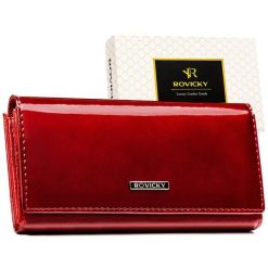 Portfel damski ze skóry naturalnej i ekologicznej w czerwonym kolorze, zamykany na zatrzask i bigiel - Rovicky. Czerwone portfele ROVICKY, bez wzorów, ze skóry. Za 79.99 zł.