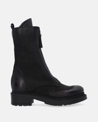 CZARNE BOTKI Z NUBUKU MA93 NAB NERO. Czarne botki Venezia, bez wzorów, z nubiku, bez obcasa, bez zapięcia. Za 359.00 zł.