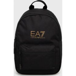 EA7 Emporio Armani plecak kolor czarny mały gładki. Czarne plecaki EA7 Emporio Armani, bez wzorów, do ręki, bez dodatków. Za 289.99 zł.