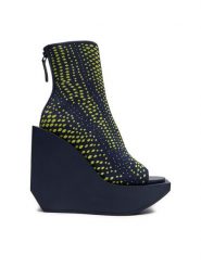 United Nude Botki Wa Fab Hi 10850807117 Zielony. Zielone botki United Nude, bez wzorów, z materiału, bez obcasa, na koturnie, bez zapięcia. Za 789.99 zł.
