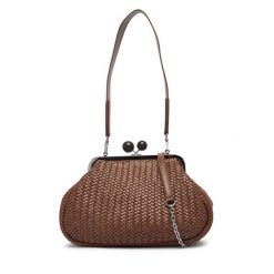 Torebka Weekend Max Mara. Brązowe torebki klasyczne Weekend Max Mara, bez wzorów, klasyczne, bez dodatków. Za 2,239.00 zł.