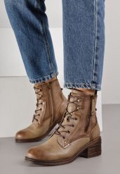 Ciemnobeżowe Botki Trzewiki na Klockowym Obcasie Zdobione Suwakiem Salittea. Brązowe botki Born2be, z aplikacjami, z dzianiny, biznesowe, bez obcasa, na obcasie, bez zapięcia. Za 89.99 zł.