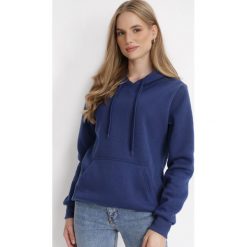 Granatowa Bluza Euradus. Niebieskie bluzy Born2be, l, bez wzorów, z bawełny, casualowe, bez ramiączek, z kapturem. W wyprzedaży za 48.99 zł.