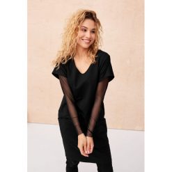 Sukienka Oktan BS Czarny. Czarne sukienki blue shadow, m, bez wzorów, z bawełny, bez kołnierzyka, bez ramiączek, maxi, dopasowane. Za 249.90 zł.