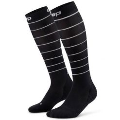 Damskie długie skarpety do biegania kompresyjne odblaskowe PRO Run CEP. Czarne skarpetki CEP, bez wzorów, z elastanu. Za 244.00 zł.