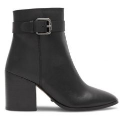 Botki GINO ROSSI. Czarne botki Gino Rossi, bez wzorów, bez obcasa, na słupku, bez zapięcia. Za 429.99 zł.