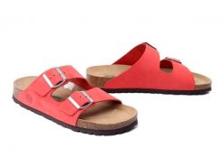 DR. BRINKMANN 700696-04 rot, klapki damskie. Czerwone klapki Dr. Brinkmann, bez wzorów, ze skóry, bez obcasa, bez zapięcia. Za 212.41 zł.