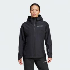 Kurtka Terrex Multi 2.5L Rain.Rdy. Czarne kurtki przeciwdeszczowe adidas, l, bez wzorów, z materiału, bez kaptura, trekkingowe. W wyprzedaży za 510.27 zł.