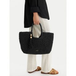 Torebka JENNY. Czarne torebki klasyczne Jenny, bez wzorów, bez dodatków. Za 149.99 zł.