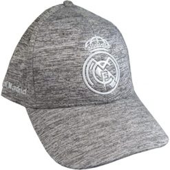 Czapka z daszkiem Real Madryt damska. Czapki z daszkiem Real Madrid, bez wzorów, sportowe. Za 109.90 zł.