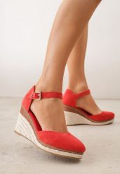 Czerwone Sandały VICES na Koturnie Ozdobionym Jutową Plecionką Lailora. Czerwone sandały Born2be, bez wzorów, eleganckie, bez obcasa, na koturnie, bez zapięcia. Za 99.99 zł.