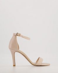 BEŻOWE SANDAŁY 2475 PELLE BEIGE. Brązowe sandały Venezia, bez wzorów, ze skóry, bez obcasa, bez zapięcia. Za 289.00 zł.