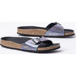 Klapki damskie Birkenstock Madrid MF Vegan. Klapki Birkenstock, bez wzorów, młodzieżowe, bez obcasa, bez zapięcia. Za 219.99 zł.