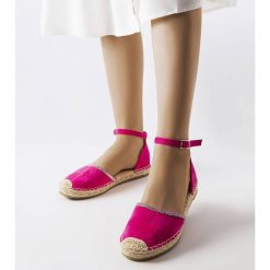 Różowe espadryle Licia. Czerwone espadryle bez wzorów, z gumy, z okrągłym noskiem, bez obcasa. Za 84.15 zł.