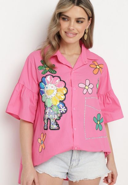 Różowa Długa Koszula Zapinana na Guziki z Rękawami Długości 3/4 Ozdobiona Naszywkami Terica. Czerwone koszule Born2be, z aplikacjami, z jeansu, eleganckie, bez kołnierzyka, bez ramiączek. Za 159.99 zł.