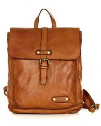Plecak damski MARCO MAZZINI v135b camel. Brązowe plecaki bez wzorów, ze skóry, bez dodatków. Za 579.99 zł.