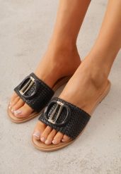 Czarne Plecione Klapki na Płaskiej Podeszwie Zdobione Metaliczną Aplikacją Rhelana. Czarne klapki Renee, z aplikacjami, boho, bez obcasa, na płaskiej podeszwie, bez zapięcia. Za 79.99 zł.