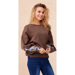 Sweter Damski Czarter BS Czekoladowy / Dp 406. Brązowe swetry blue shadow, bez wzorów, z bawełny, bez ramiączek. Za 239.90 zł.