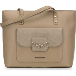 Damska shopperka z ekoskóry o dwóch fakturach i łańcuchem. Czerwone shopper bag Wittchen, bez wzorów, z materiału, biznesowe, duże, bez dodatków. Za 179.90 zł.