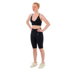 Damski zestaw sportowy Xtreme - krótkie legginsy + biustonosz sportowy - Czarny. Czarne legginsy XTREME SOCKSWEAR, bez wzorów, z materiału, sportowe, krótkie. Za 177.72 zł.