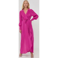 Twinset sukienka kolor różowy maxi prosta. Czerwone sukienki Twinset, na co dzień, bez wzorów, z tkaniny, bez kołnierzyka, bez ramiączek, maxi, proste. W wyprzedaży za 939.99 zł.